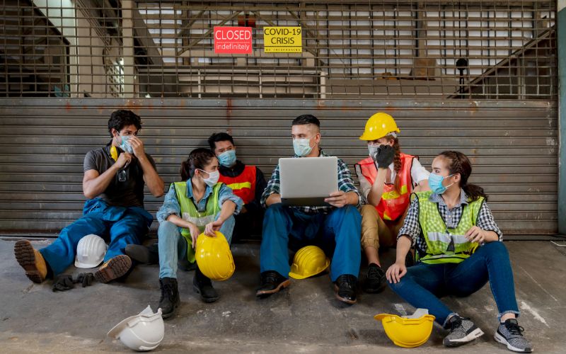 Cần tìm việc làm phổ thông: Cơ hội, thách thức và xu hướng hiện nay