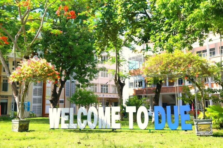 Kinh doanh Quốc tế là ngành học tiềm năng dành cho những bạn yêu thích thương mại, xuất nhập khẩu và ngoại ngữ