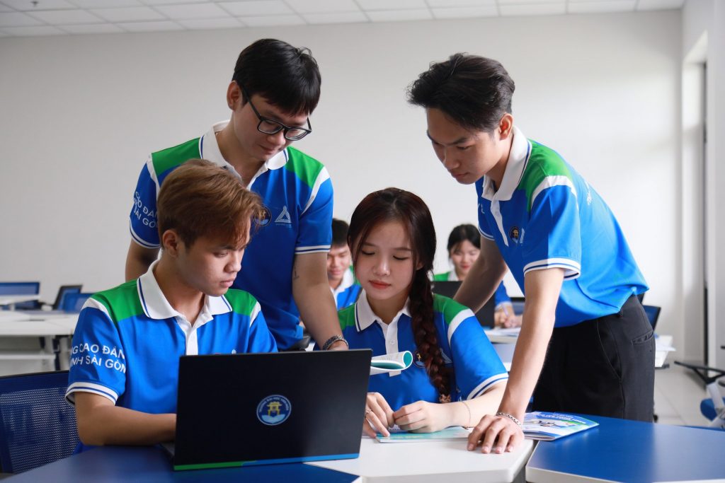 Cơ hội việc làm sau khi học Công Nghệ Thông Tin